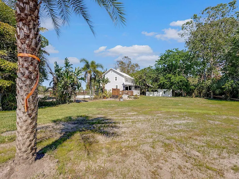 1425 E Crisafulli Rd — Photo 4