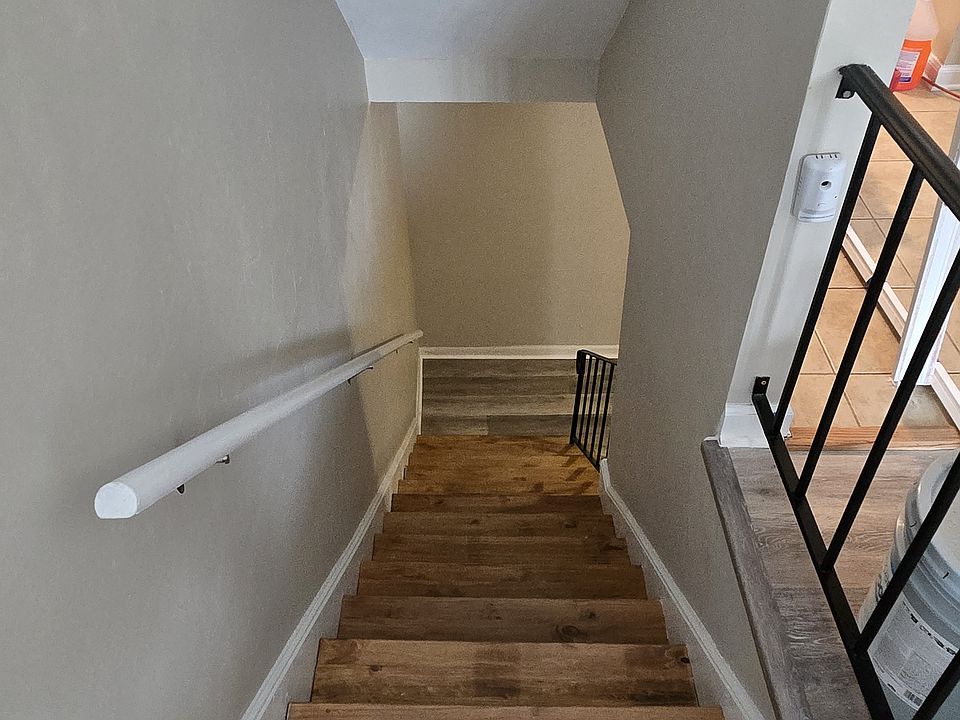 1st image of 5328 Carolyn Cir #2