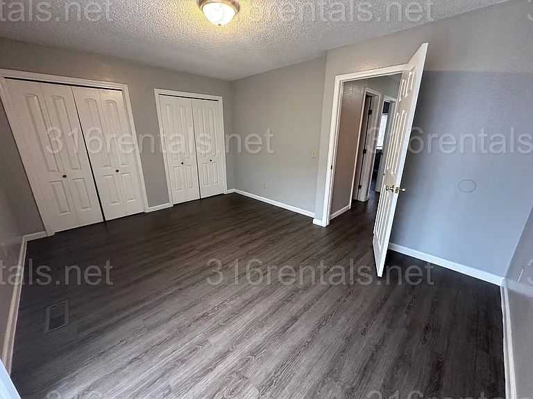 1625 S Beech St #403 — Photo 11