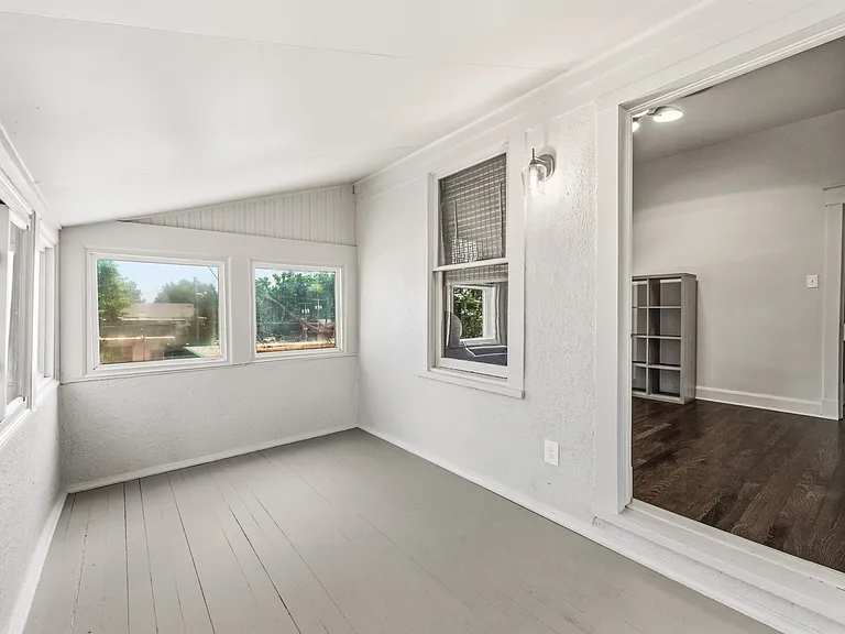 3910 Mercier St #2 — Photo 37