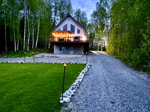 9815 N Rainbow Shores Rd, Willow, AK 99688