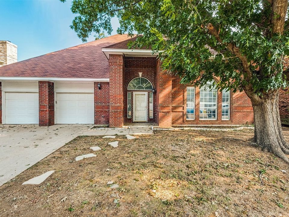 1st image of 2803 Redstone Dr