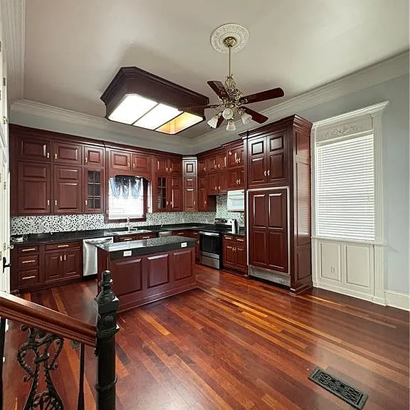 425 Huey P Long Ave — Photo 8