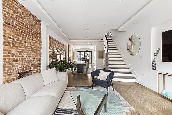 1st image of 113 Jefferson Ave #1
