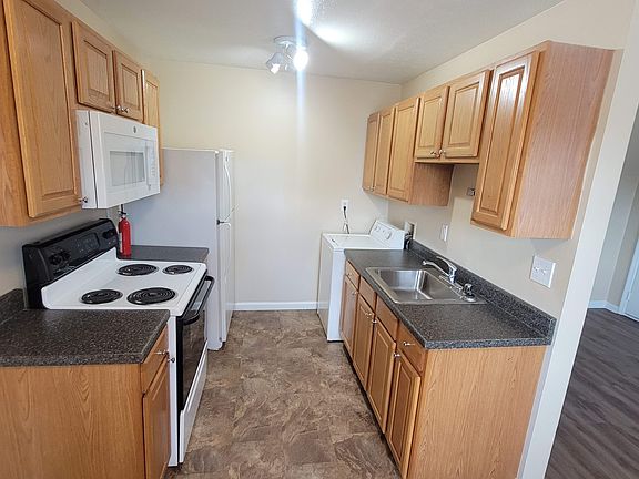 3rd image of 2906 Noe Ct APT 3
