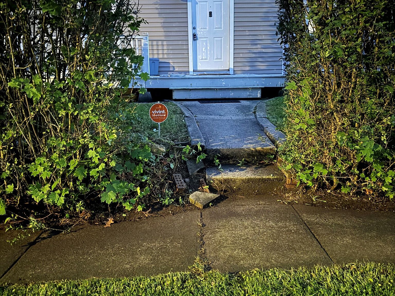 355 Ruth St, Bridgeport, CT 06606 Zillow