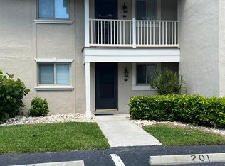 16650 Partridge Place Rd APT 101, Fort Myers, FL 33908
