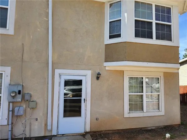 2935 Fields Dr, Lithonia, GA 30038