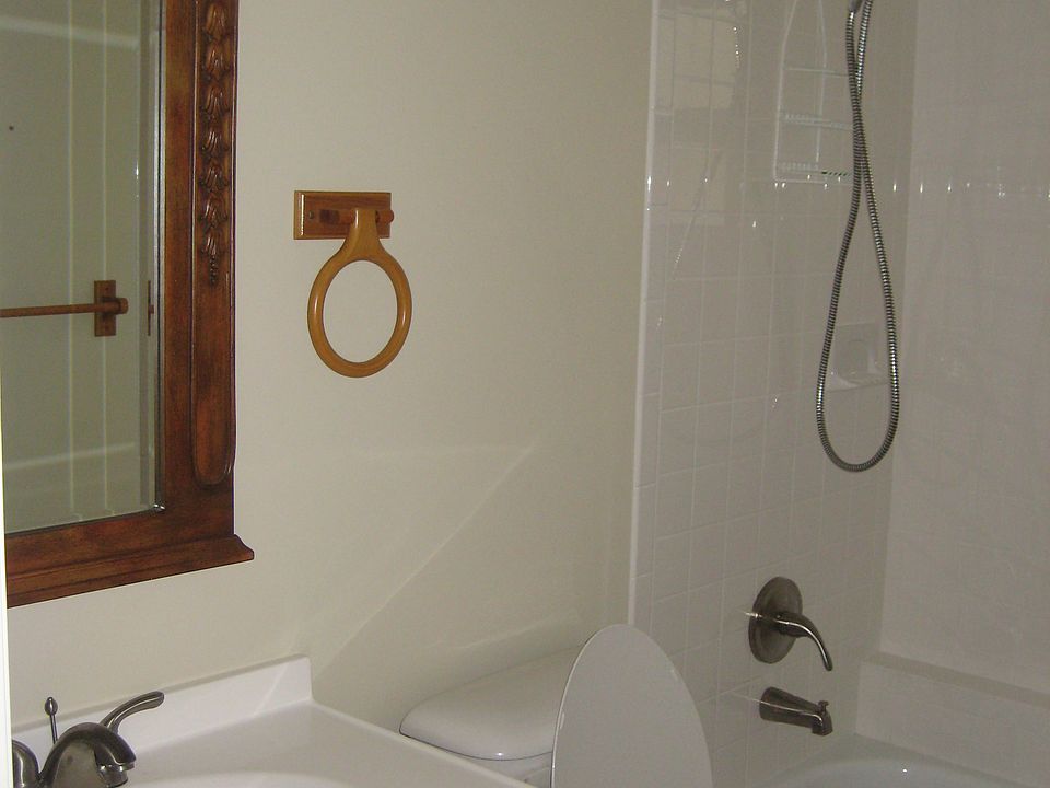 2nd image of 4479 Kirkland Ave