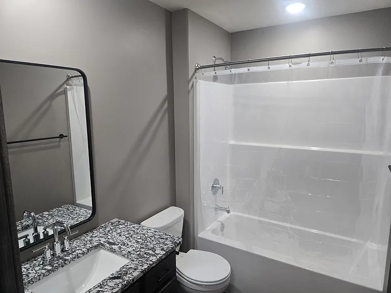 1645 Windridge Ave — Photo 9