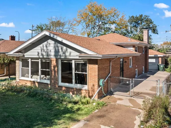 3942 W Fitch Ave, Lincolnwood, IL 60712