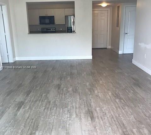 5th image of 117 NW 42nd Ave APT 905