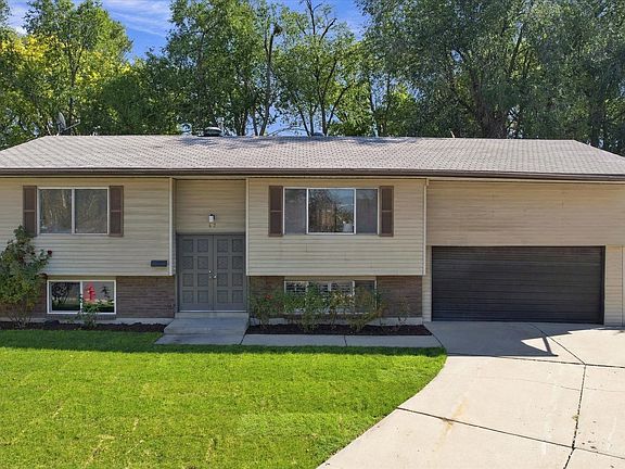 2nd image of 43 W Paula Cir S