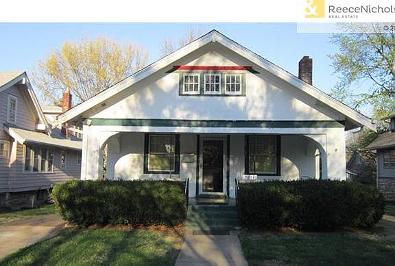 2nd image of 5811 Kenwood Ave