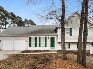 8806 Palomino Ct, Charlotte, NC 28216