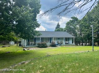 200 Dogwood Ter, Albrightsville, PA 18210