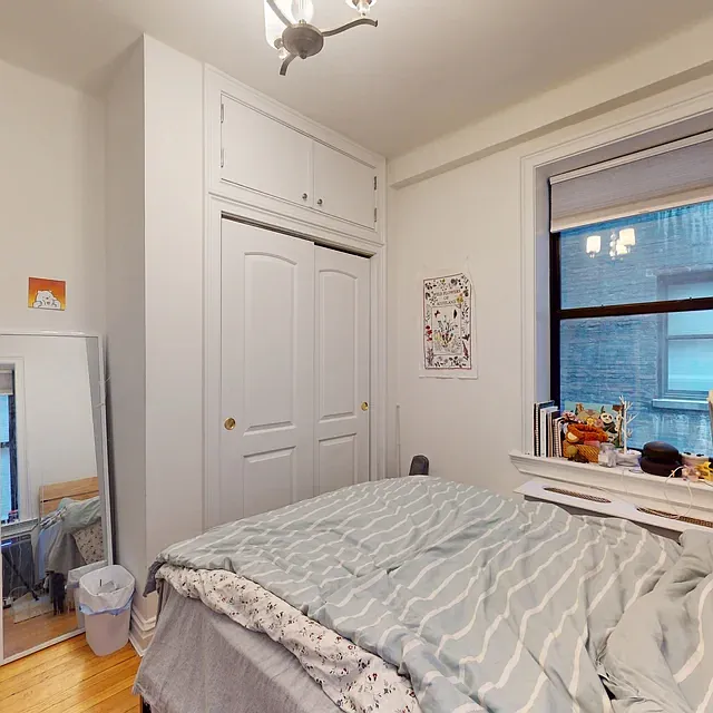 245 West 51st Street — Photo 3