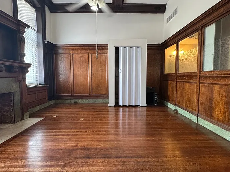 Cigar Factory Apartments — Photo 30