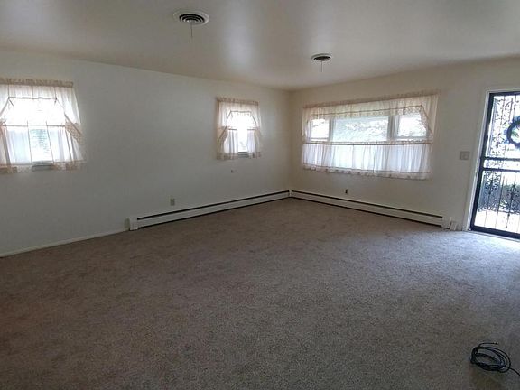 2nd image of 11 Primrose Ct