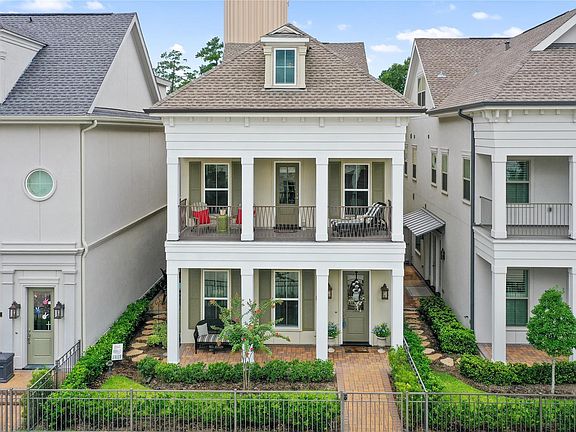 3rd image of 254 Green Blvd