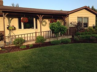 1750 Jason Ct, Jenison, MI 49428