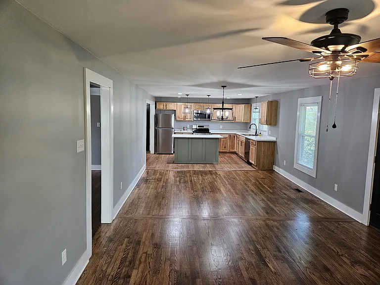 469 S Church St — Photo 5