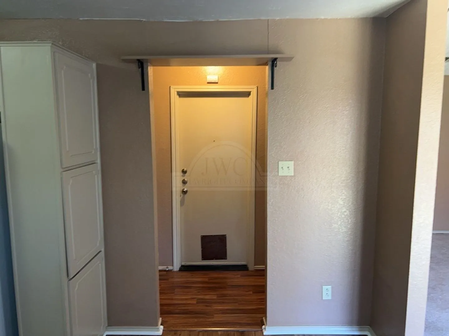 2212 Silverhill — Photo 4