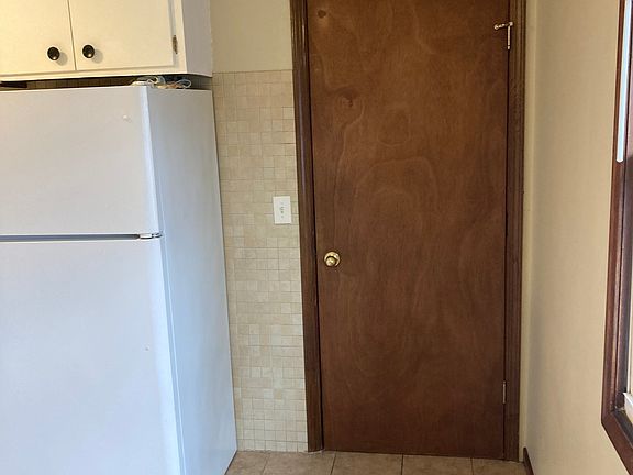 3rd image of 7313 University Ave NE