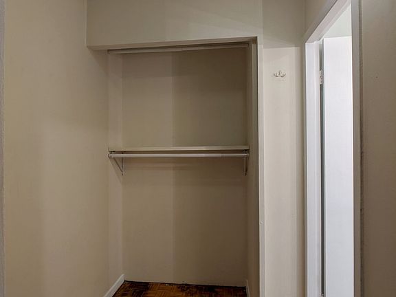 5th image of 1447 N Dearborn St #1446-C4