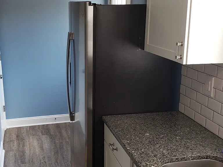 207 Hedgewood Ct — Photo 8