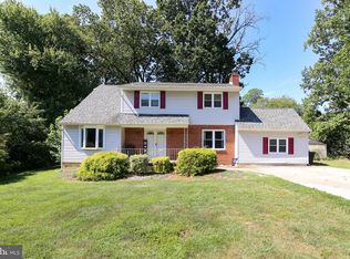 34 Tall Oaks Dr, Clementon, NJ 08021