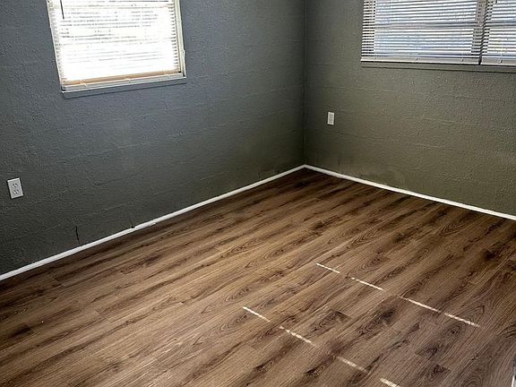 3rd image of 1403 Lotela Ave