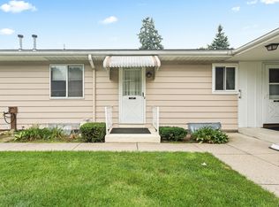 5784 Leisure South Dr SE, Kentwood, MI 49548