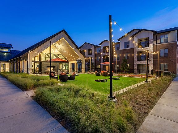 Outdoor Lounge