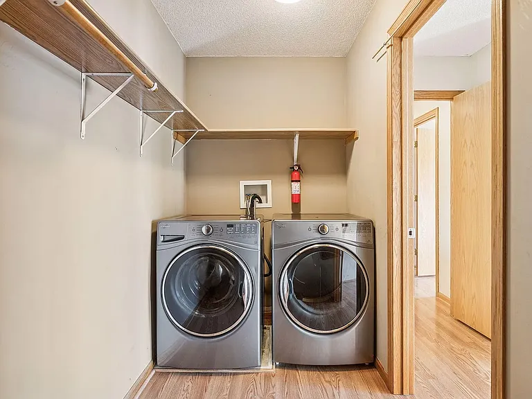 2533 Cobble Hill Ct #F — Photo 3