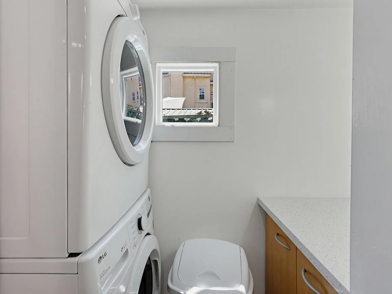 2 bed, 670 sqft, $5,000 — Photo 1
