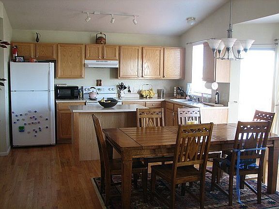 Open great room to kitchen 