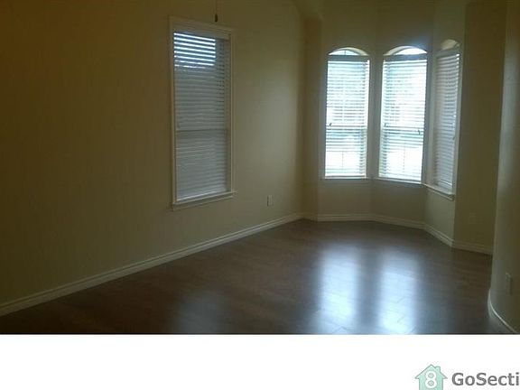 4th image of 11343 Seguin Dr