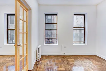 Rented by Mdrn Residential