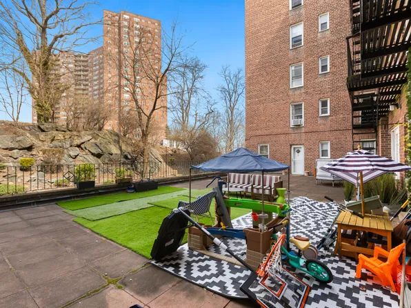 5639 Netherland Avenue image 7 of 7