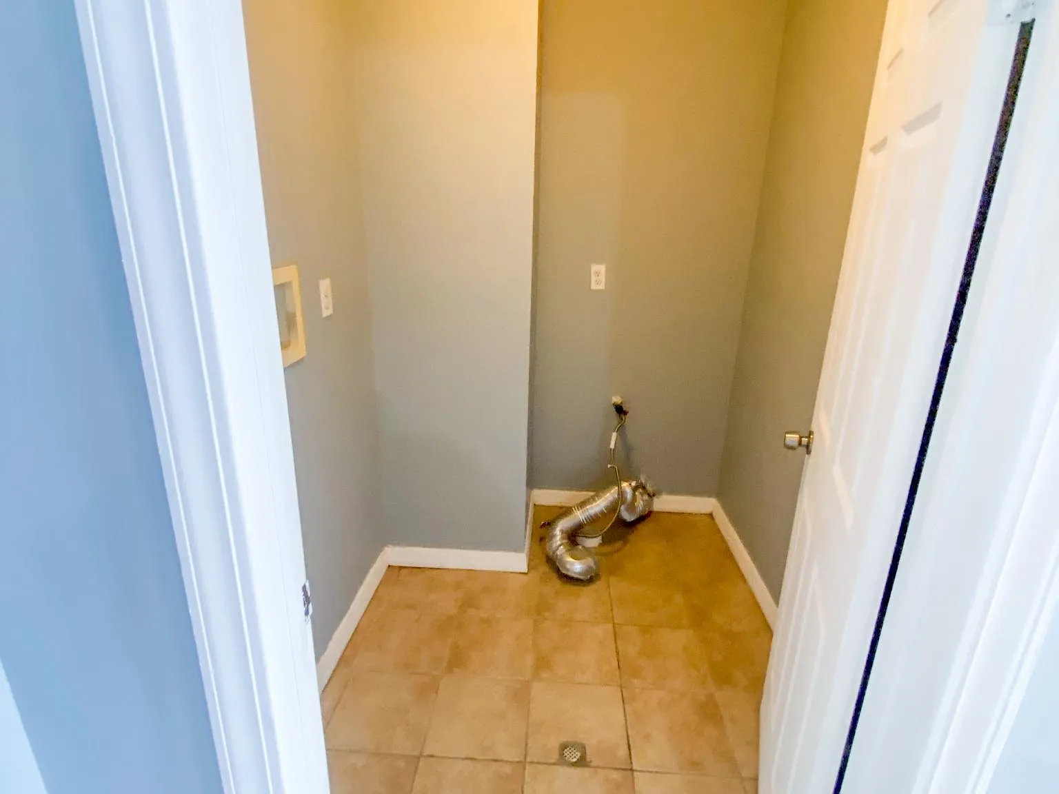 163 Grant Ave — Photo 4