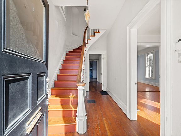 2nd image of 1746 8th St