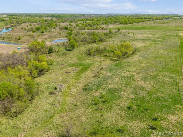 4170 South Rd, Claremore, OK 74017