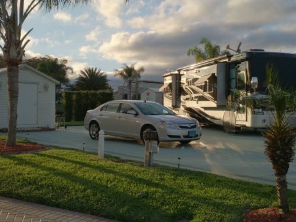 1st image of 2420 Saint George Dr