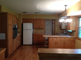 300 N 166th St, Brookfield, WI 53005