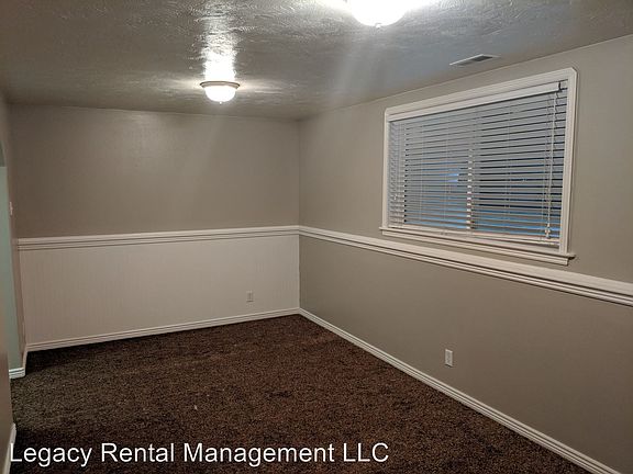 5th image of 215 W Center St APT 8