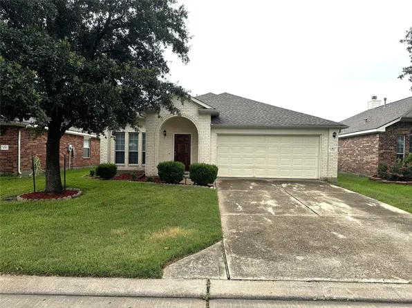9019 N Ferndale Place Dr, Houston, TX 77064