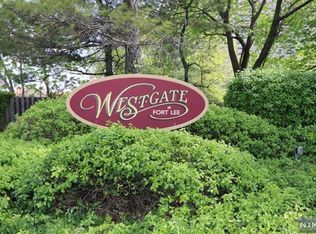 1412 Westgate Dr #8113, Fort Lee, NJ