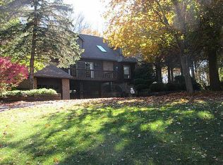 713 Arbuckle Rd, Erie, PA 16509