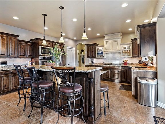 5th image of 39 E 1800 S